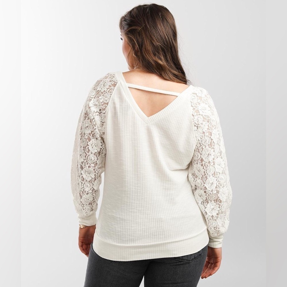 DAYTRIP FLORAL LACE TOP - Picture 3 of 4